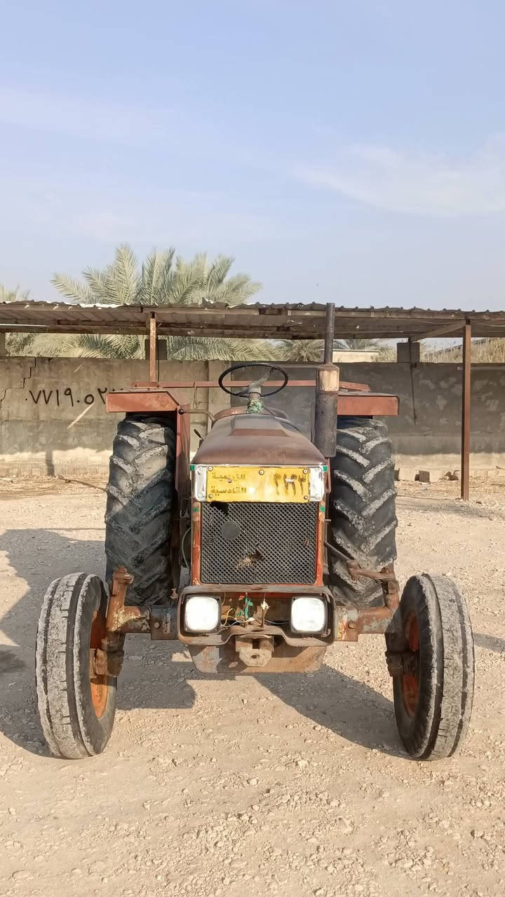 عنتر ١٩٨٩ رقم وسنوية بدون تحويل جاهزة من كلشي محرك وكير وحدادية وجهازه رفع تايرات و لايتات و سلف وباتري نكرة سلف شغال من كلشي خير من الله ما بيها نقص كشر نظيف وراها فدان السعر ٤٨٠٠ مكاني كربلاء ناحية الحسينية
***********
