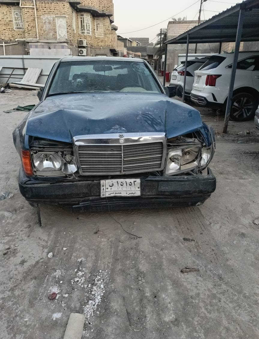 السلام عليكم مارسدس دب بيه حادث شوفه عينك سنويه ٢٠٢٨ مكينه ٣٠٠٠ سعر 19 ورقه نهايته *********** البصرة, العراق
