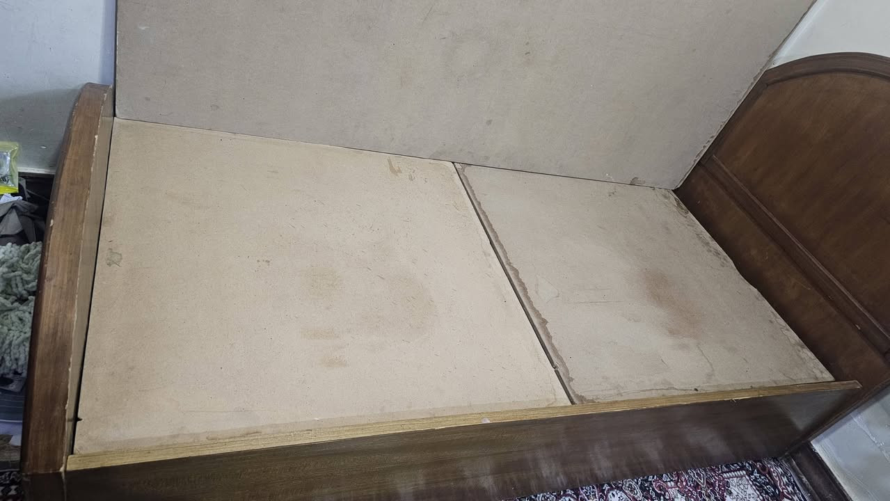 للبيع
جرباية نفر  خشب صاج
الاعظمية 
125 وبيها مجال بسيط


**إذا كنت صاحب هذا الإعلان وتريد حذفه لأي سبب، رجاءا أرسل رسالة إلى الدعم الفني**