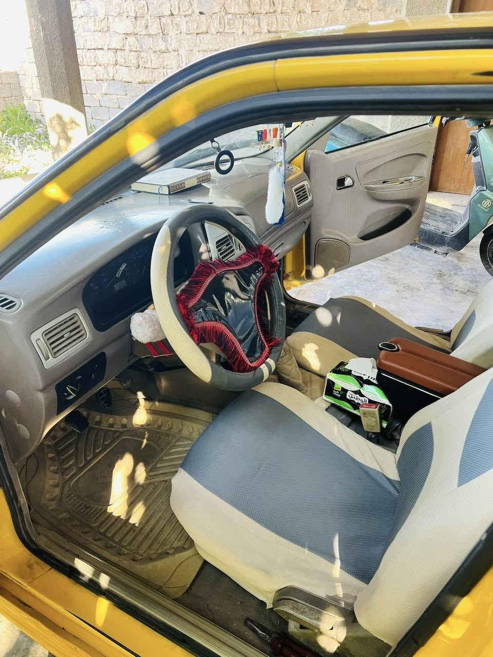 السلام عليكم شيري كوين موديل 2011 للبيع سياره بسمي تحويل ثاني يوم سياره مرتبه ومكفوله من كل نواحي رقم بغداد دولي مصفره هيئه وغرامه كدام سياره احله من صور تبريد ثلج محرك بلادي مكاني بغداد. السعر 36 وكلشي موجود بلسوك اكو الغالي واكو رخيص


**إذا كنت صاحب هذا الإعلان وتريد حذفه لأي سبب، رجاءا أرسل رسالة إلى الدعم الفني**