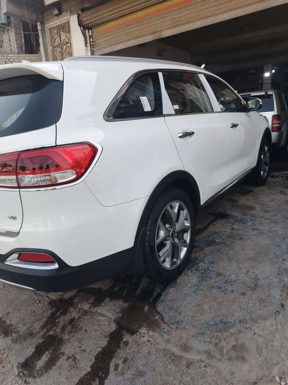 يالله سلام عليكم سورنتو (٢٠١٦)  بحاله الزيرو ٧ راكب مكفوله كفاله عامه ولزكات الشركه كلهن بيها ماشيه ٦٢ الف حقيقي شرط الفحص 
رقم بغداد بسمي الدولي
محرك ٦ سلندر ع وضع الشركه
تحكمات ستيرن فول جهتين
تبريد ٣ قطع
حساس امامي خلفي
شاشه جبيره نظام GPS
٣ انظمه قياده
بصمه ترحيب عند الاقتراب
بك لايت LED
سبير وضع الشركه
صندوك كهرباء ذكي عند الاقتراب
بردات خلفيه
كشنات جلد بلادي اصلي
اريل انفكيشن
يدات نيكل ترحيب
دوس ترحيب
ويل كب كروم تخم تاير اصلي
مكان السياره بغداد شارع فلسطين
مكلف بلنشر مكلف بلنشر غير متواجد ع نت 
الاتصال ***********
