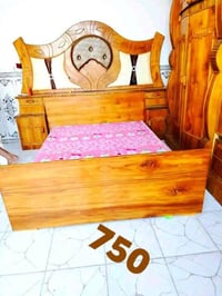 غرفة نوم • جديدة • بيها مجال