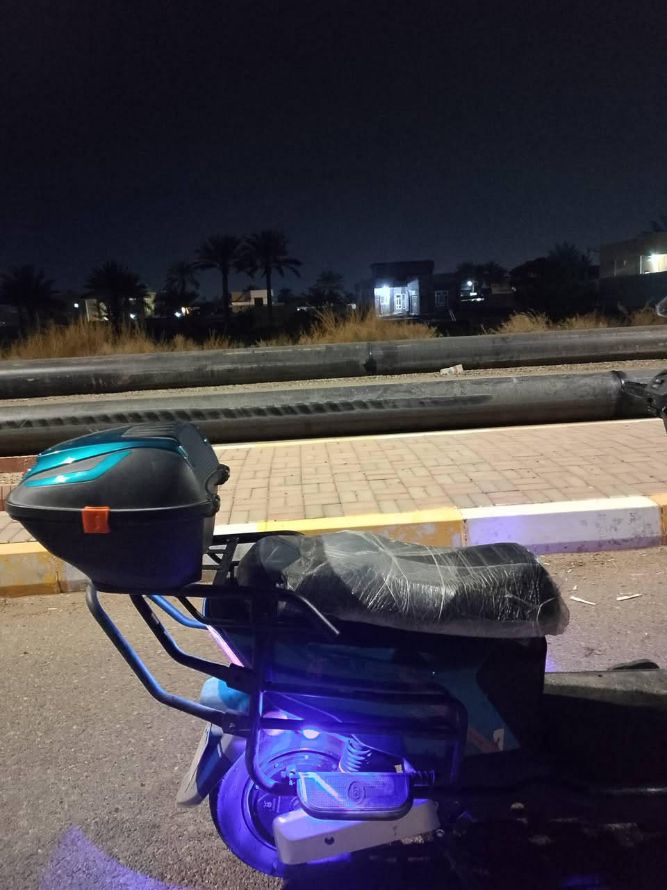 دراجه نظيفه للبيع حساب الشرقيه مقابيل شيخ مسعود *********** واتساب
