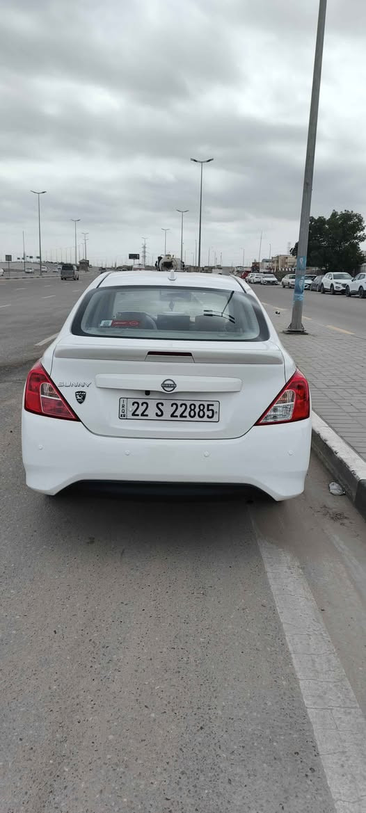 نيسان صني موديل 2025 
ماشيه 6000
رقم اربيل صادره بيها وكالة بأسمي
سيارة مدوشمة ارضيات وصندوك وكشنات
بيها منضومة زينون
شاشة لكزز
تحكم ستيرن
هندي ابو البليتة الزركة 
ماخذها زيرو من الشركة
مبدل دهن مرة وحدة
سيارة بيها خسفة بالباب الي بصف السايق وتكمة جوه الباب هم مخسوفة دعمتها دراجة وكلولي ترجع بدون بارد بي دي اف بقيتها ماسويتها لان شغلتها بسيطة 
السعر 126 ورقة 
رقم التلفون ***********
العنوان البصرة. Colombo, Sri Lanka
