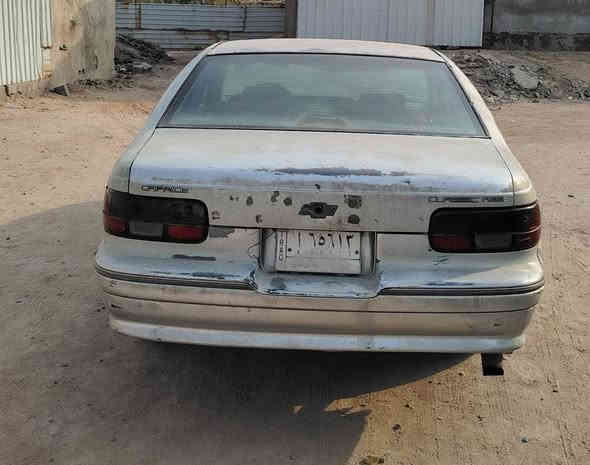 السلام عليكم      كابرس دولفين 1992
1_المكينه بدايت تبخير
2_مشروع موازي سنويه صاقطه من 2020راعيها موجود
3_حداديه تعبانه 
4_سياره بيها خياس قليل 
5_السعر 15 وبيها مجال
مكان السياره (البصره حمدان)
رقم راعيها. __***********__
