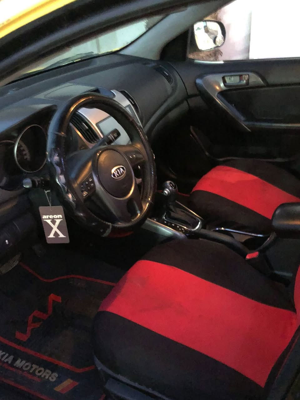 السلام عليكم
سيراتو للبيع مديل 2011
السيارة فول مواصفات ما عدى البصمه 
السيارة كلين تايتل دكشن عالي 
السيارة ما ناقصه شي 
مكان السيارة بغداد 
السعر85$
للاسفسار اتصل على الرقم
***********
