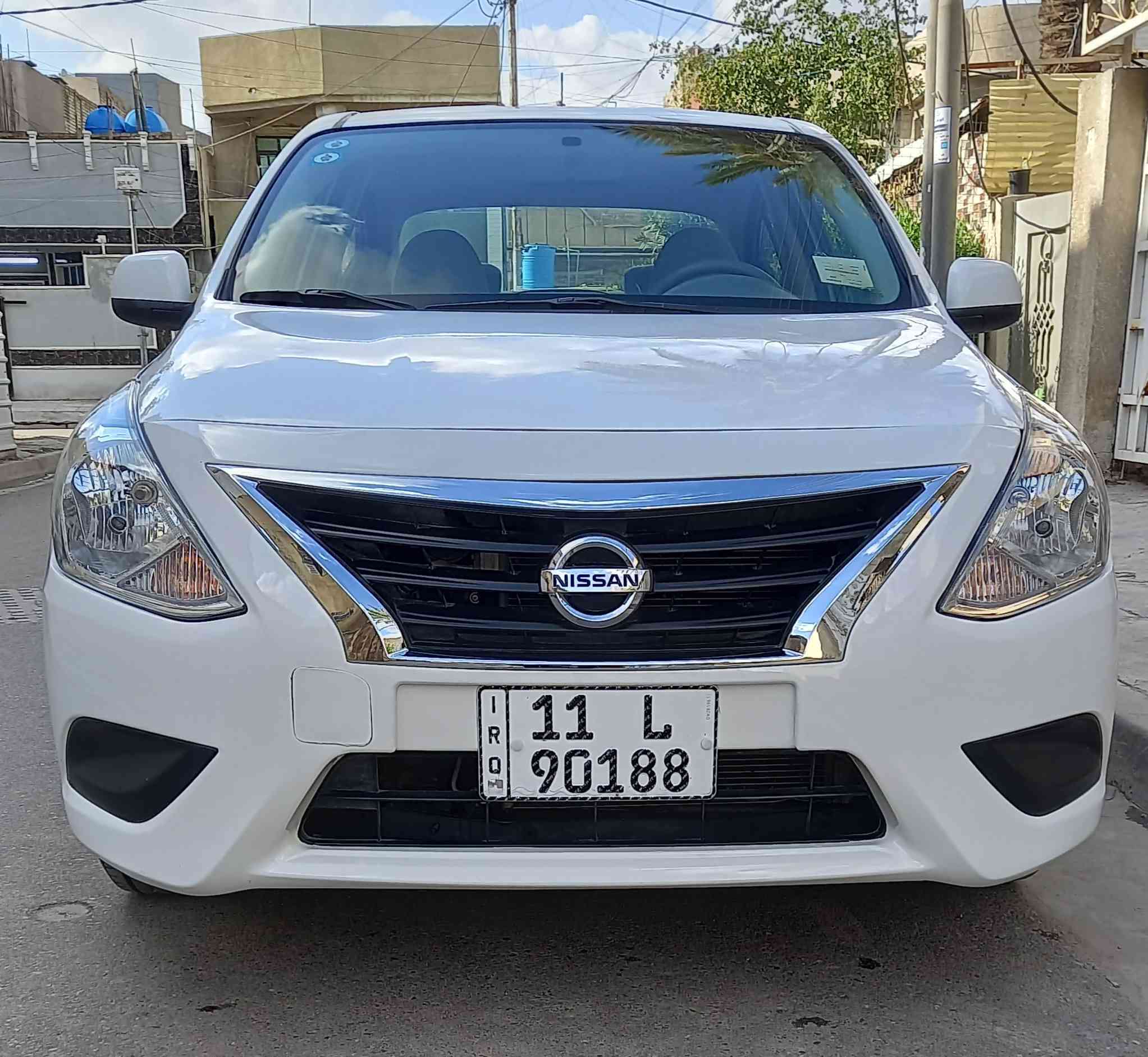 اسلام عليكم نيسان سني ام لبليته الزركه موديل 2021 مكينه كير تبريد عله وضع لشركه برغي مامفتوح  ماشيه 33 حقيقي بيه صبغ لصندوك وجاملغ بارد قليل صدر امامي خلفي جديد تخم تاير جديد لسياره جديده معنه لكلمه داخل وخارج بدون نقص جاهزه موصفاته شاشه حساسات تحكم ستيرن  رقم بغداد بسمي سنويه وهزه جديده ثاني يوم تحويل لسعر 97 وبيه مجال كلش قليل
مكان السياره بغداد الدوره وهذا رقمي ***********
