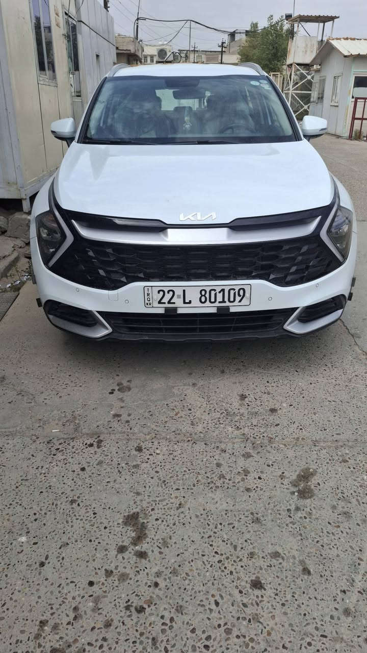 السلام عليكم.كيا سبورتج رقم شمالي م.٢٤ بسمي ماشيه ٢٢ الف نص فول كراسي الاماميه كهرباء مقاعد والستيرن دفئه ويل ١٩ صندوق كهرباء مكفوله عدا شخط اصير جدا السعر ٢٢٥٠٠ وبيه مجال اتصالعلى الرقم ***********
