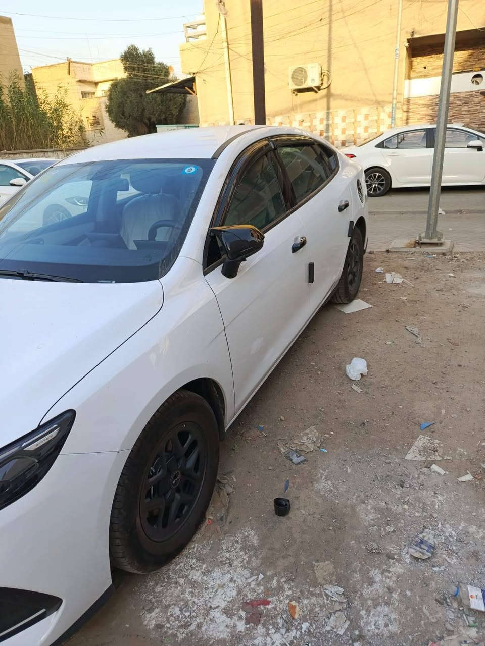 سيل 5 للبيع ماشيه 5000 اخت زيرو فقط رصعه خفيفه بيها وسويتها بي دي ار سياره باسمي السعر 19400 وبيها مجال للتواصل ***********
