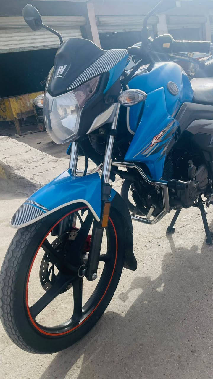 السلام عليكم عليكم هاوجي موديل 21 مشدود ب24 مرقم سنويه جديده ارقام انكليزيه موطور استخدام شخصي بسمي تحويل ثاني يوم مآل جناي بالعافيه على ياخذه تعال وبيك خير وتدلل السعر 16و50الف وبي مجال للطيبين للستفسار ***********
