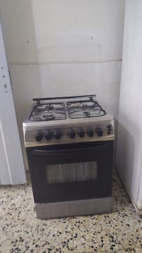 طباخ • نظيف • مع فرن