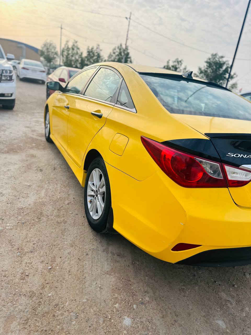 السلام عليكم من رخصة الادمن للبيع سوناتا 2014 وارد أمريكي ضرر بابين تصليح بدون تبديل سيارة ليبل واحد فول كشن كهرباء تدفئة بالكشنات انارة لد اشاير بالمري كامرة دوارة شاشة بلاد مكينة كير حدادية تخم تاير سيارة جاهزة للأخير تراي زيرو رقم ديالى دولي تحويل مباشر السعر 100 وبيها مجال شي قليل مستعجل ع بيع مكان السيارة ديالى ***********
