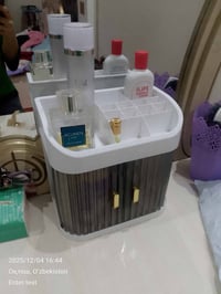 منظم مكياج • ديكور منزلي