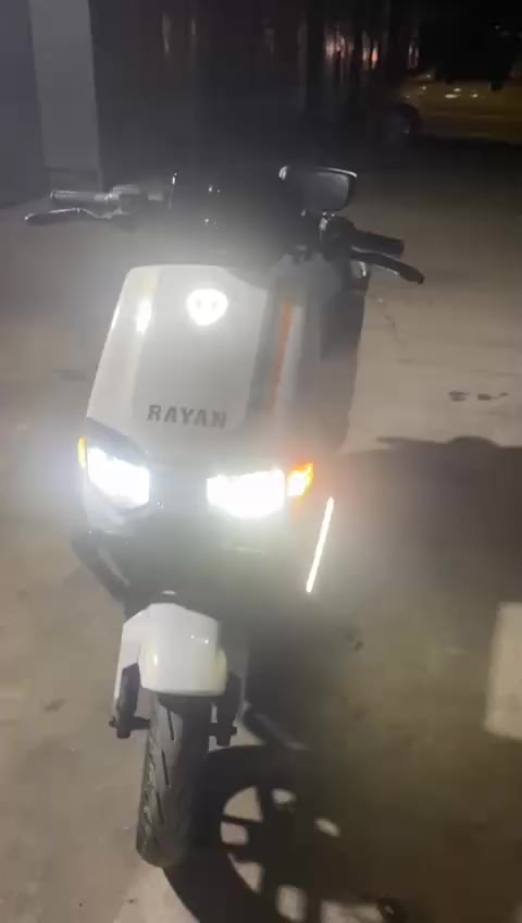 بغداد الشيخ عمر
سلام عليكم دراجه شحن 🔋
نضيفه صلي شهرين من منزلها
حلوه شخط مابيها 
العموان بغداد الشيخ عمر 
استفسار خاص ***********
@الجميع
