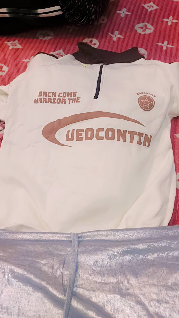 تركات رجالي  شبابي  خامه سعر التراك ٦  الف واذ اخذت ٥تركات احسبهم ٢٥ الف تصفيه محل بيهم كل القيسات  بعد بيهم الوان اكو توصيل الرقم *********** واذ كلهم شلعه احسبلك التراك ٤ الف بيهم ٥٠ تراك بيهم كل الوان والقيسات
