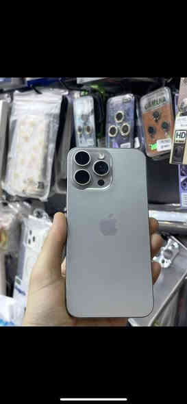 السلام و عليكم ايفون ١٥ برو ماكس
٢٥٦ كيكه دبل سيم زيت اي كارتون موجود.. جهاز ممفتوح ب شرط كل شي بدون عيب الشاشه شويه بي شخط صغير… واظح من الصور السعر مليون و ١٠٠ مجال قليل…… قليل… 
0770 883 2005 ~ 0751 863 6345
