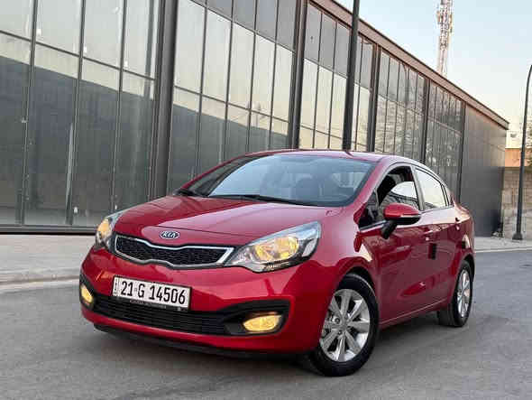 للبيع كيا ريو مواصفات خاصه موديل 2012  بصمه وجلد وكشنات هيتر  وتبريد ميموري تحكمات جهتين مريات شفط مكينه 1600 شرط ممفتوحه اخوان السياره جاهزه وبدون صبغ مكفوله ارقام وسنويه كله جديد مكانها بغداد الشعب 
سعرها 98 ومجال بسيط ***********
