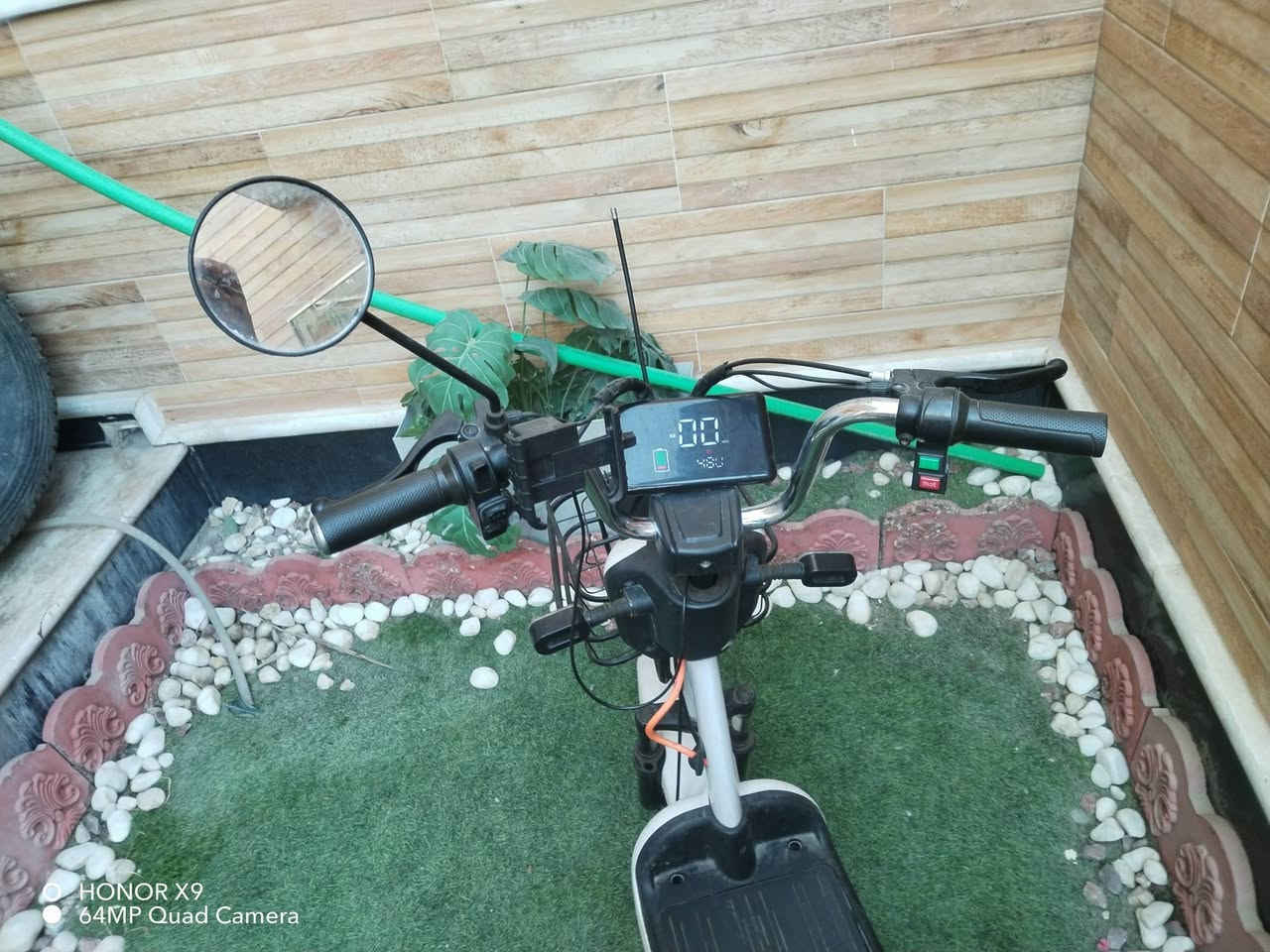 سلام عليكم دراجه شحن نضيفه مال بيت بس بطاريات ضعيفه يحتاج تبديل سعر ١٦٥ او بيها مجال حك جيه بلديات شارع المصرف


**إذا كنت صاحب هذا الإعلان وتريد حذفه لأي سبب، رجاءا أرسل رسالة إلى الدعم الفني**