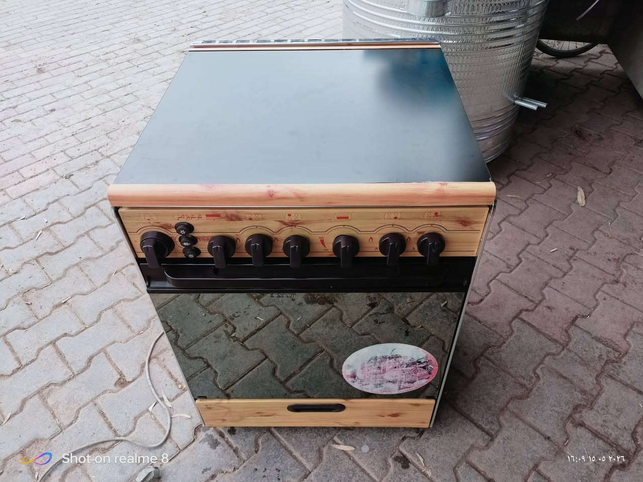 سلام عليكم طباخ للبيع تكنو تكنوجاز ايطالي صار كم يوم من اشترينا اريد طباخ اكبر كله شغال كهربائيات ايضا شغاله بعده بوضع الشركه 
الي يريده يراسلني 
***********
