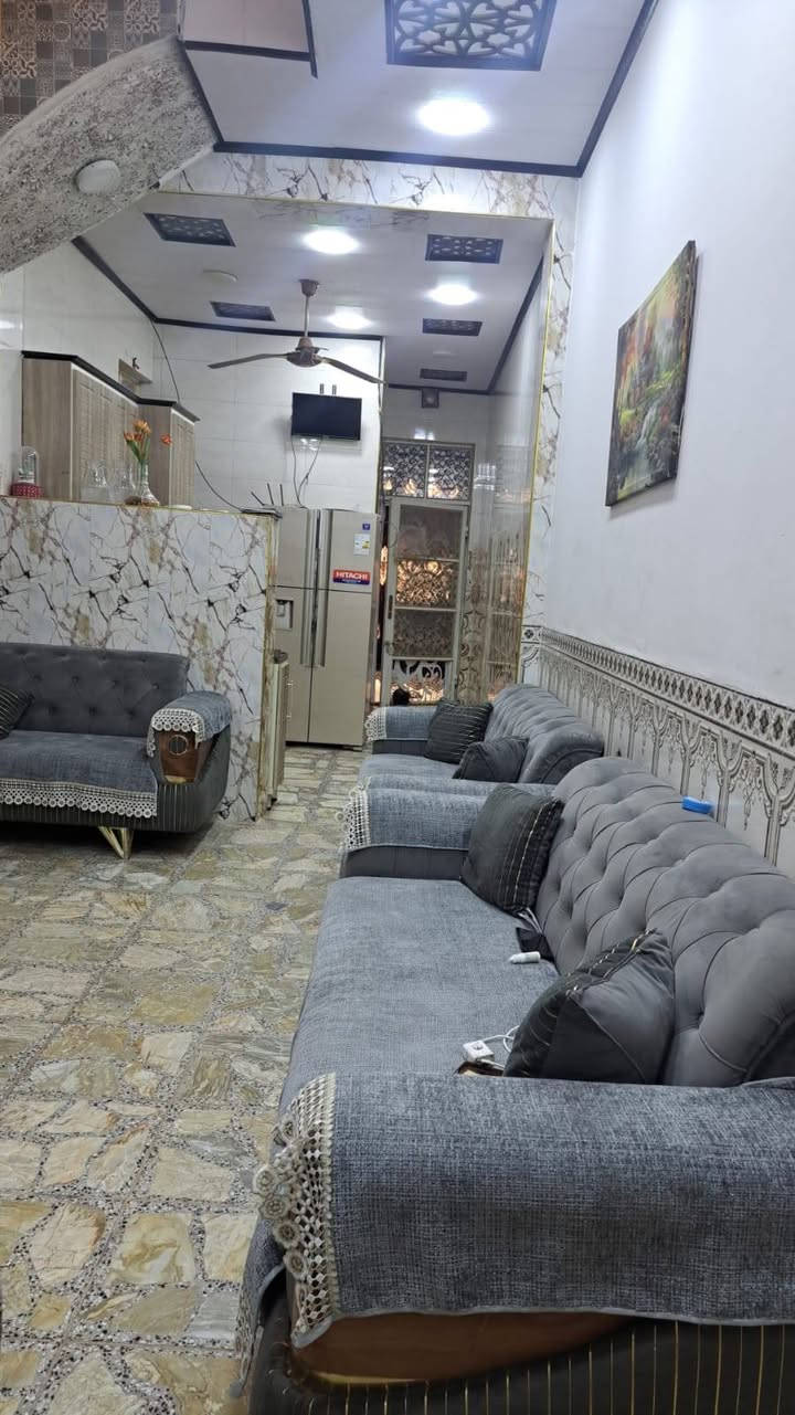 السلام عليكم بيت للبيع 100/متر طابق ونص
في حي النداء منطقة 59195 على ساحه 
طابو صرف السعر 95ولي مجال اي ستفسار راسلني او انتصل ***********
