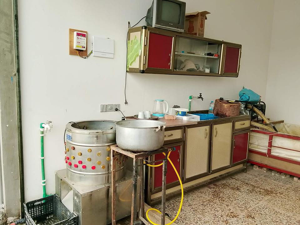 محل سمك ودجاج للبيع لعدم التفرغ خاجيه شارع القسم البلدي ***********
