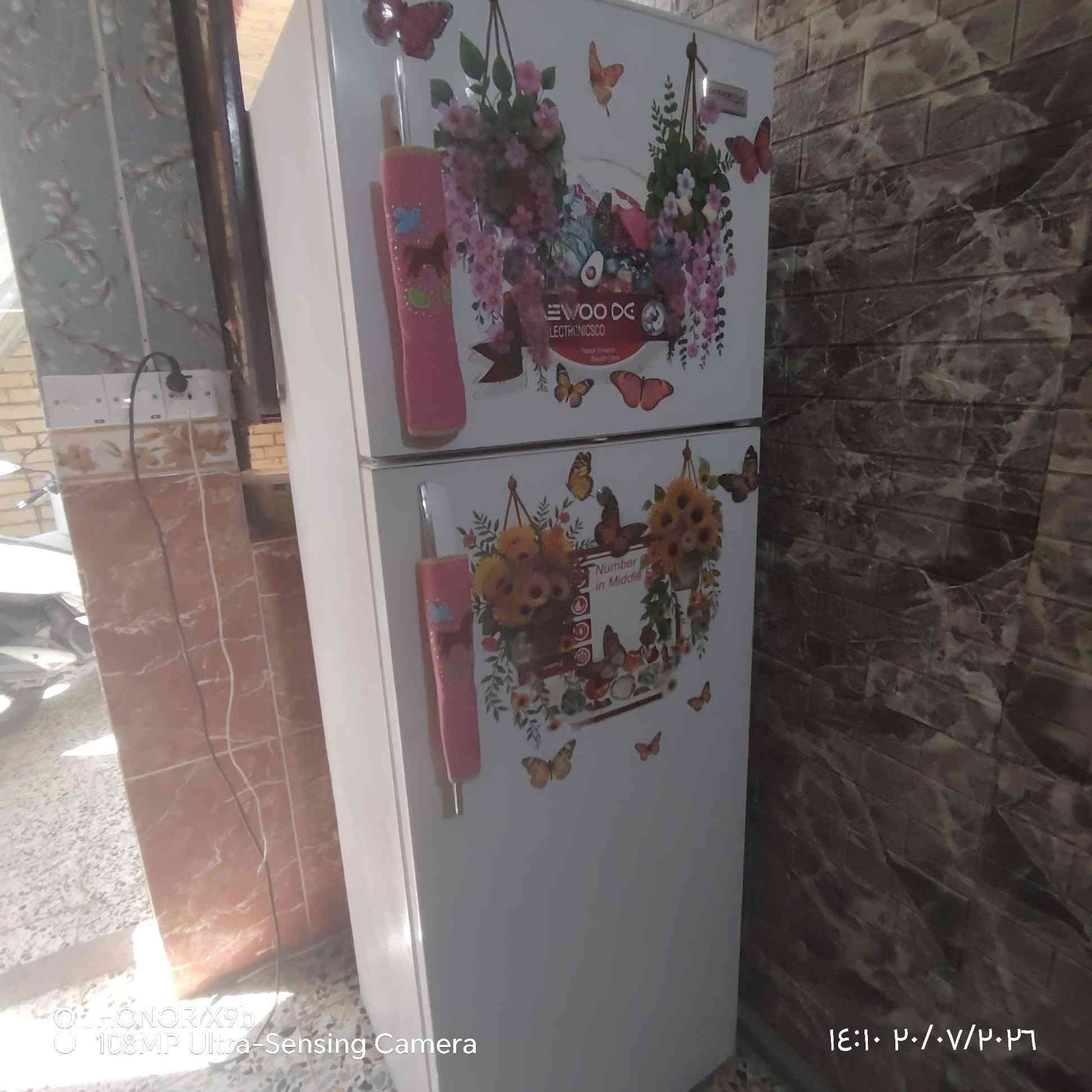 السلام عليكم ثلاجه كبيره حجم٢٤قدم لبيع نضيفه لا داخله تصليح ولا عطلانه تبريدها ممتاز اريدها ب١٦٠ مكاني بغداد الشعله لاستفسار لاتصال ***********
