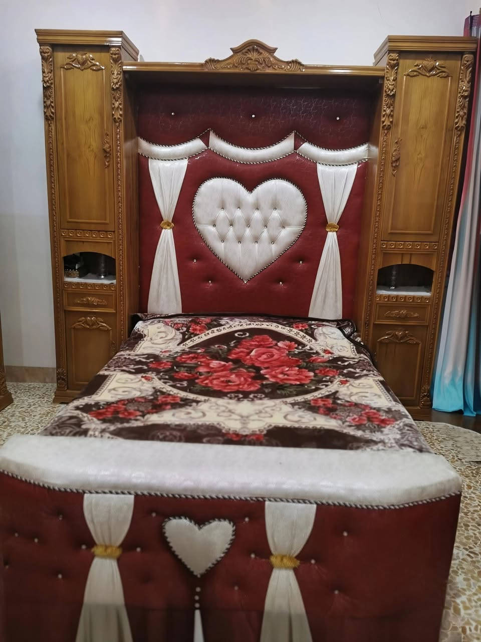 عرض خاص 🔥 🔥
⚡ ⚡ 💣 💣 
غرفة نوم ٦ ابوب ملحق أبراج شغل جدآ ثقيل🪚  فصال داخل و خارج صاج👌   الوجه ٥ ملم دنك زان نقشات زان يدات زان رجلين زان مع مساعد بلازمه وطابوريه 🎁
  مستعمل شي قليل شرط النظافه
 صبغ بخ درجه اولى.
السعر فقط مليون وربع  💵  ١٢٥٠💰 
مع النقل والشد مجانآ🎁 🎁
العنوان _ موصل _ الايمن 
***********   كورك 
***********   اسيا 
***********  واتساب

