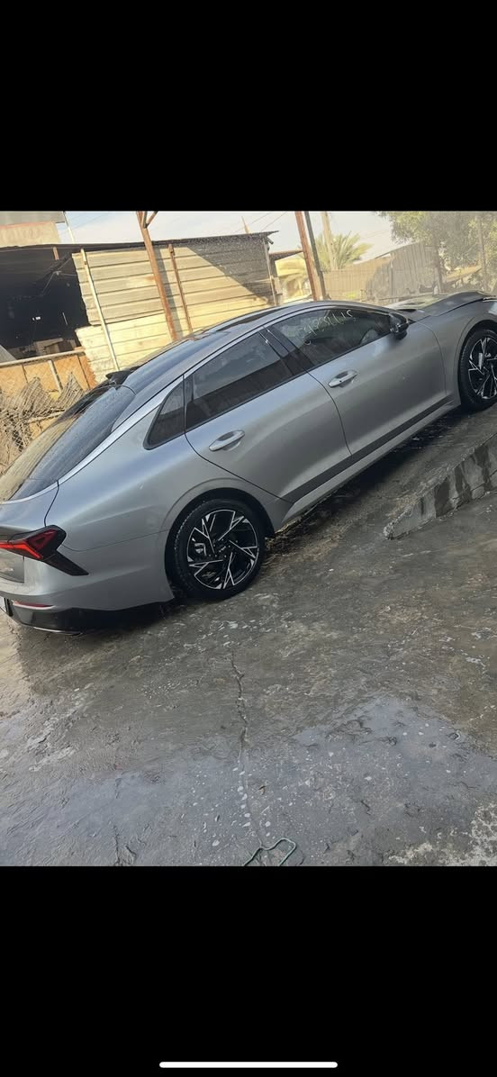 كي فايف للبيع موديل 2025ماشيه 8جديده حادثهاشويه بل بنيد فول موصفات السياره بسمي اني مستوردهاجديده جاهزه محرك 2500السعر200وبيهامجال السياره بدون رقم مكان السياره حله***********
