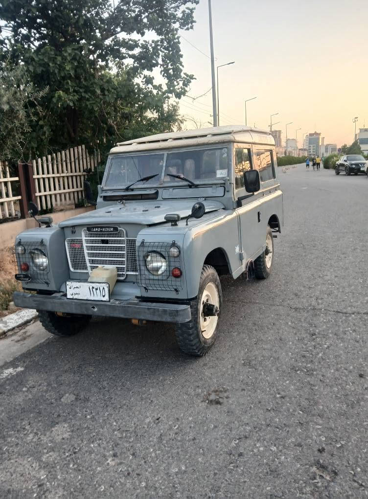 لاندرۆڤر کلاسیك 1984
رەقەم نینوی اسلی  
ئارم پلاستیك 
کامل تەعمیر 
گێرو مەکینە بەشەرت
سعری 87 وەرەقەو کەمێك مامەڵە
*********** أربيل, العراق

