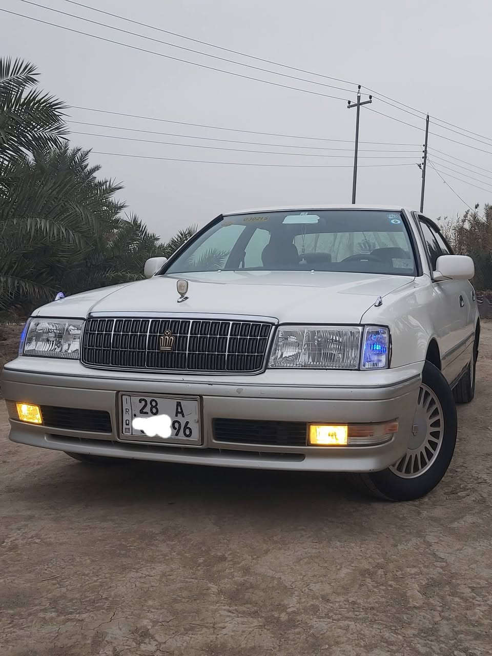 راس الثور فلات للبيع  رقم نجف انكليزي بأسمي مداور ثاني يوم  مكفوله من الضربه والكص تخم تاير جديد حداديه سماعات ومضخم جدد مكينه وكير بالكارتون ٣٠٠٠ فيشتين منضومة تبريد جديده كهرائيات كلها شغاله علمآ السياره( نقل جثه )مكان نجف العباسيه السعر 77  رقم  ( *********** )
