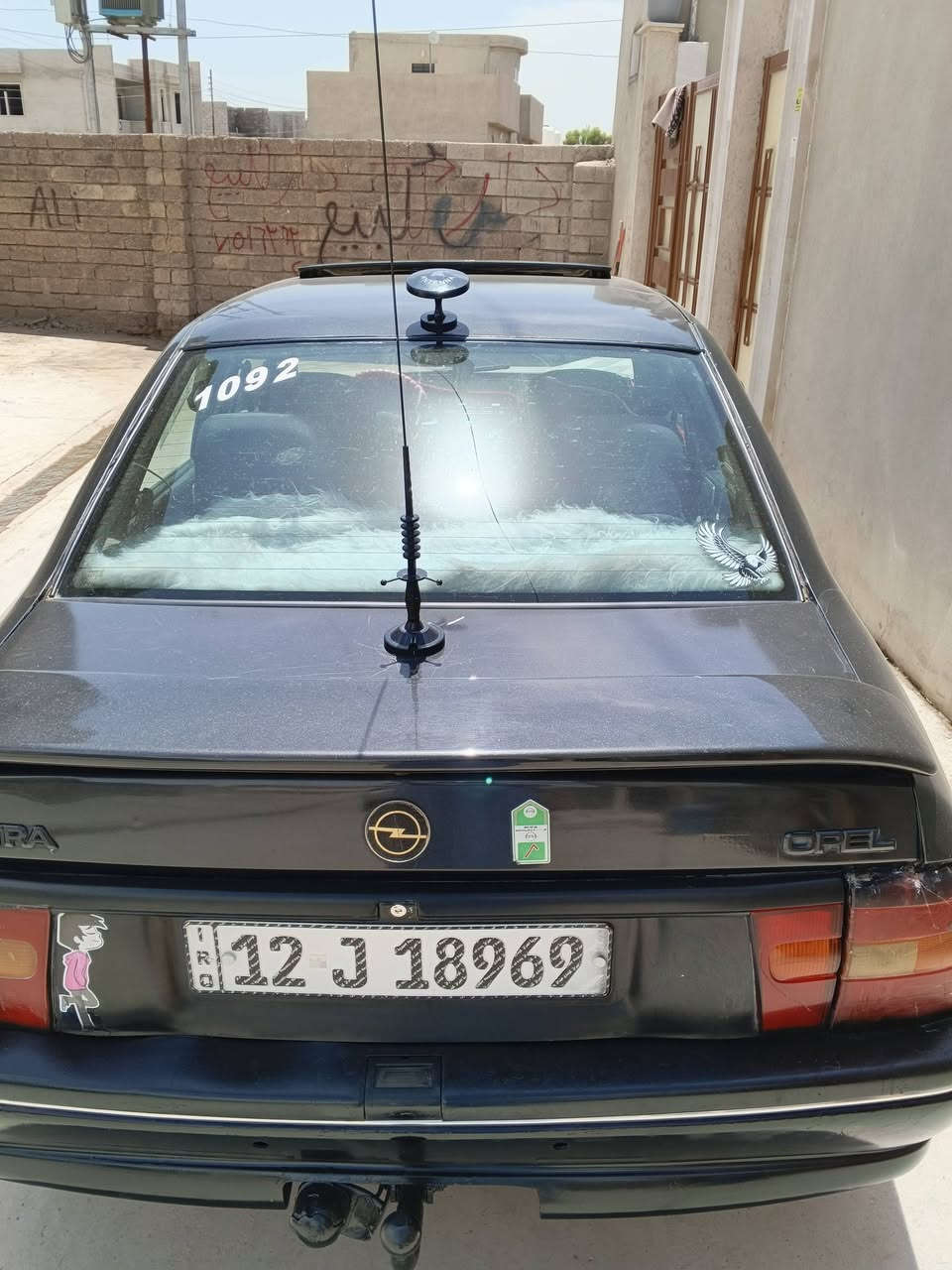 فكترا حجم 20 موديل 92 سنويه عضم 2029 رقم نينوى انكليزي شرط التحويل
محرك وكير شرط دوشمه وايرمنيه كلها كامله سياره بالواقع احلى من الصور محدثه 93 جوم كهرب فتحه سقف كهربائي سياره بدون مصرف 
سعر 38وبي مجال 
***********
