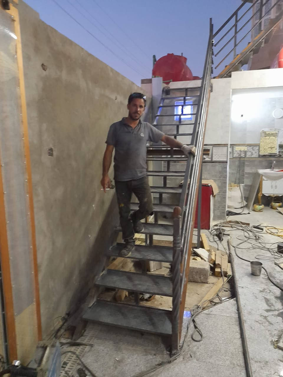 حدادة الاعتماد ..للابواب والشبابيك والمحجرات 
والسقاف وكل ما يخص الحدادة  ..وانسب الأسعار 
بصره قبله حي المهندسين  ...للإستفسار   ***********  ابو حسين
