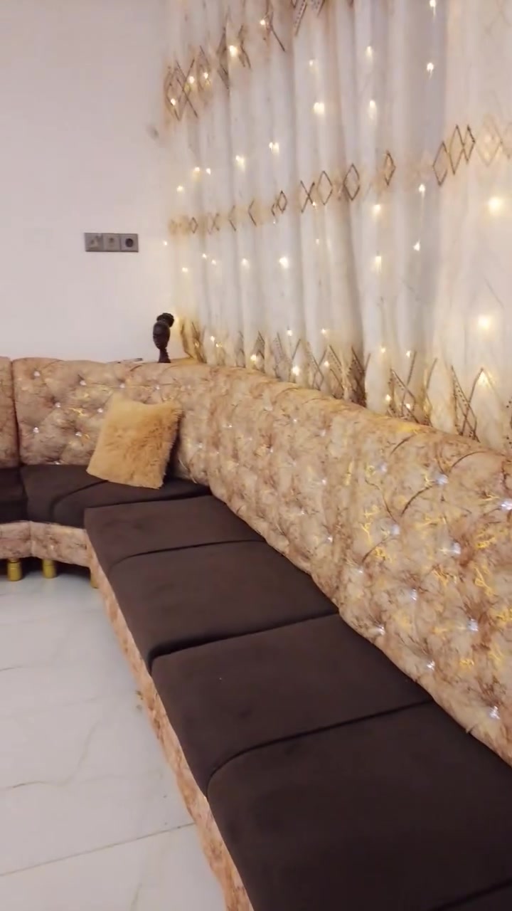 للبيع خشب عراقي جديد الطول ٨امتار ونص السعر ٢٠٠قفللل


**إذا كنت صاحب هذا الإعلان وتريد حذفه لأي سبب، رجاءا أرسل رسالة إلى الدعم الفني**