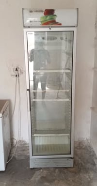 عارضه للبيع  شغاله ما بيها اي عطل تبريد فوول  سعرها بدون عمله 150 قفل ...