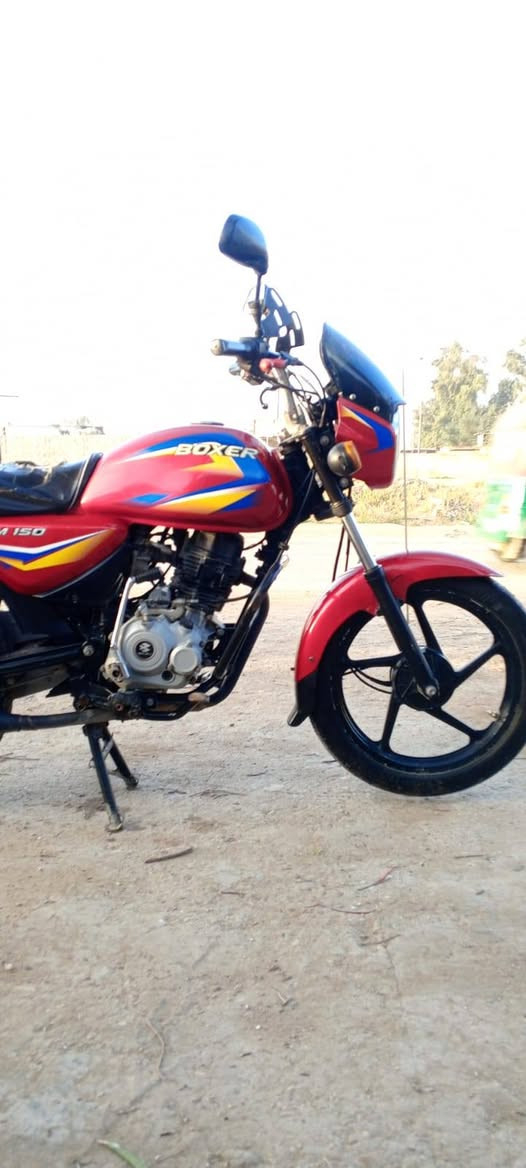 السلام عليكم بوكسر للبيع موديل ٢٠١٩دراجة شغالة كل نقص مابيهه شرط تحويل سنوية بسمي السعر
١.٩٠٠ وبيهه مجال الطيبين 
عنوان بغداد الشعلة
الاتصال ***********
