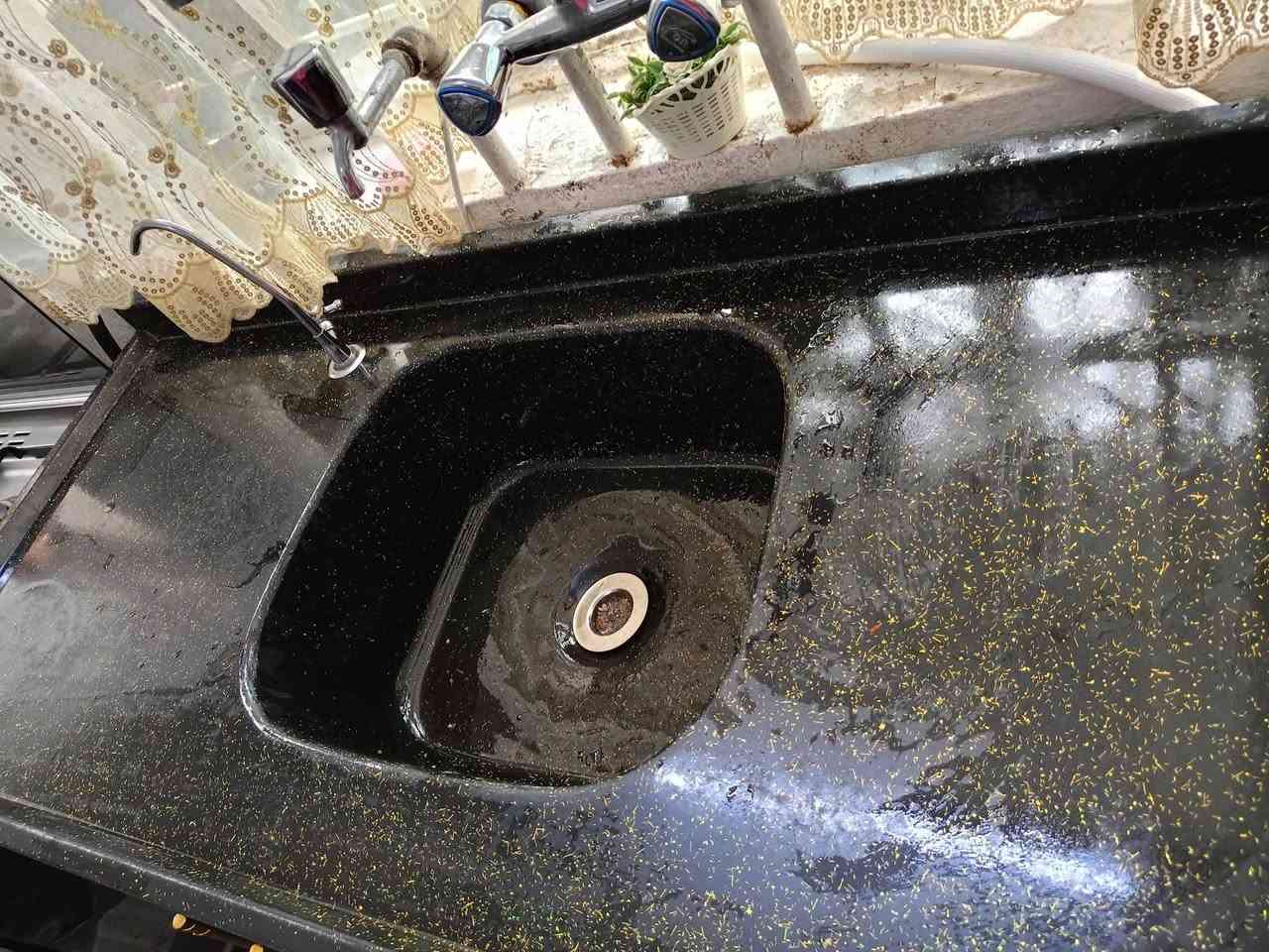 السلام وعليكم عندي غراض مستعمله للبيع وعندي سبالت طنين وعندي اشياء ونواعم هم الي ياخذ حاجه ياخذ هديه وياها مكاني بغداد ***********او مراسله الصفحه
