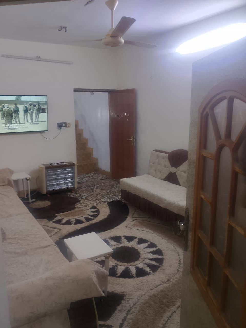 🏠 بيت سكني مميز
📐 المساحة: 100 متر طولي 
🏗 طابق ونصف
📜 طابو صرف 
📍 الموقع: حي العسكري – مقاطعة 56
🛣 شارع عريض 20 متر
⭐ موقع ممتاز
⭐ مناسب للسكن والاستثمار
⭐ خدمات متوفرة
💰 السعر مناسب اكتب تم يوصلك 
📞 للاستفسار والمعاينة يرجى التواصل
☎️ ***********
