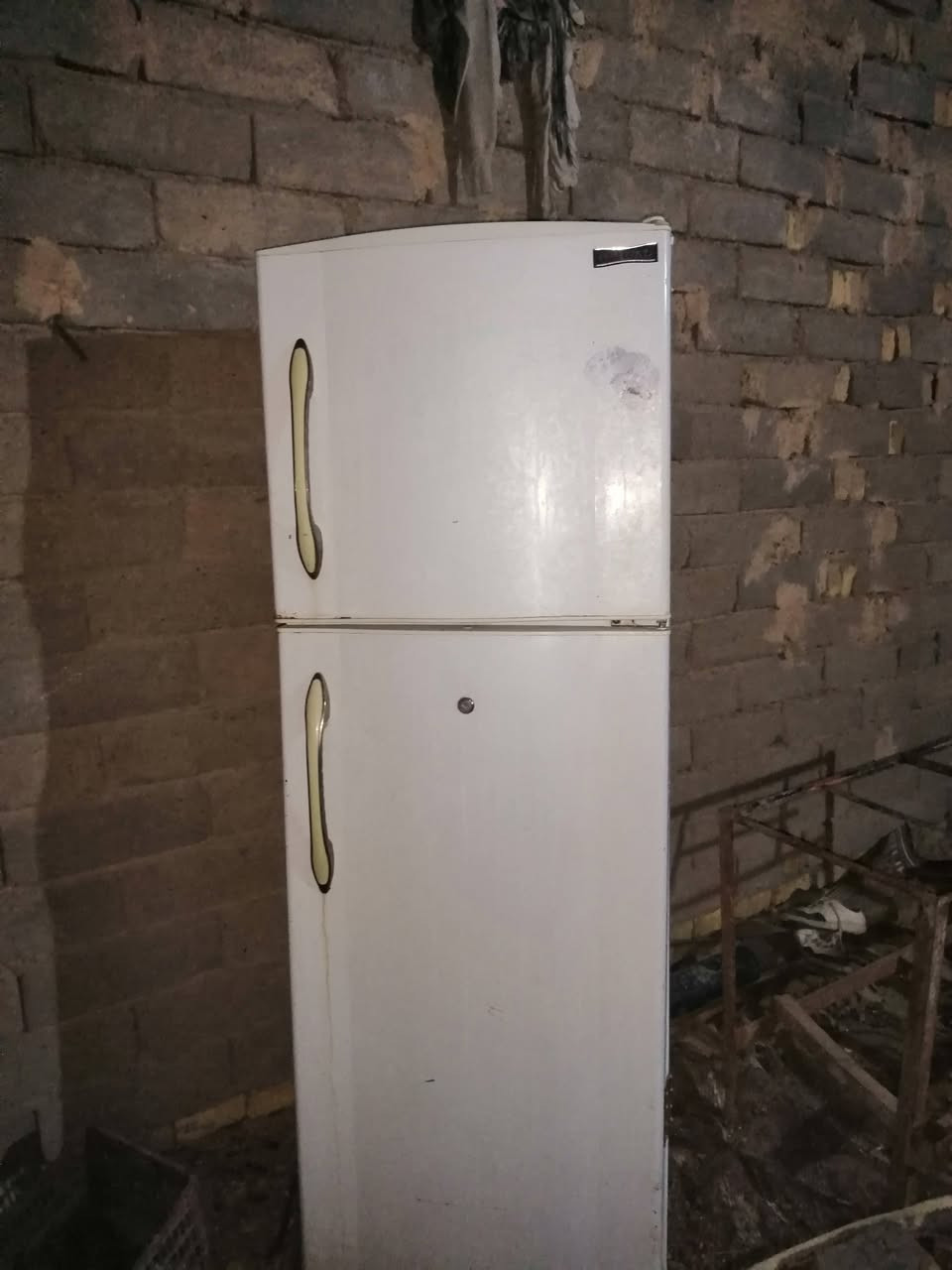 ثلاجة شغالة٢٤ قدم للبيع بس الفريز مزروف نظيفة.
السعر خاص


**إذا كنت صاحب هذا الإعلان وتريد حذفه لأي سبب، رجاءا أرسل رسالة إلى الدعم الفني**