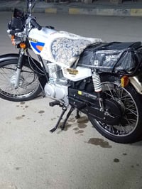 دراجه للبيع 21 اصلي بس مكينه انتنس القديم مو الجديد للبيع سعر خاص.  07...