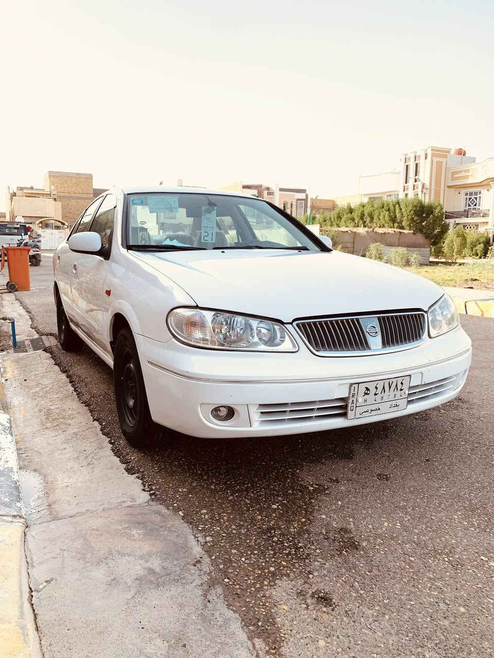 السلام عليكم نيسان سني ياباني 2009  غاز وبانزين رقم بغداد بأسمي بيه صبغ بخشم جاملغ بدايته  فقط  مكان واسط الكوت  
***********
