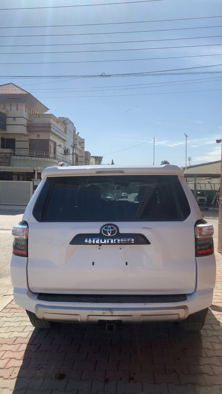 ماشاءالله
‏TOYOTA  4RUNNER TRD Off Road Model 2024✍️
~ تويوتا 4 رنر  
~ وارد أمريكا  
~ موديل2024
~ محرك 6 سلندر  / V6 
~ مواصفات  TRD Off Road Prenium
~فول مواصفات 1/1~)
~بصمة 

~ دبل أكسل ( 4*4) ونظام الزحف الخاص ب trd
~ شاشة كبيرة
~   كاميرة خلفية
~ كشن  كهربائي
~ داخل اسود 
~ رادار امامي و جانبية 
~تحديد سرعة 
~نظام ECO
~ حجم تايرات١٧ ويل بيلادي 
~ (  5 ) خمسة راكب 
~ ماشي47 الف ميل 
~ سيارة بدون صبغ 
~ ايرباك سترن وبردة راجع ببلادي اصلية 
~ رقم شاصي موجود في المنشور 
~صورة حادث موجودة في المنشور 
~ سعر(320 )💰ورقة دولار بيها مجال 🤏
***********
***********
