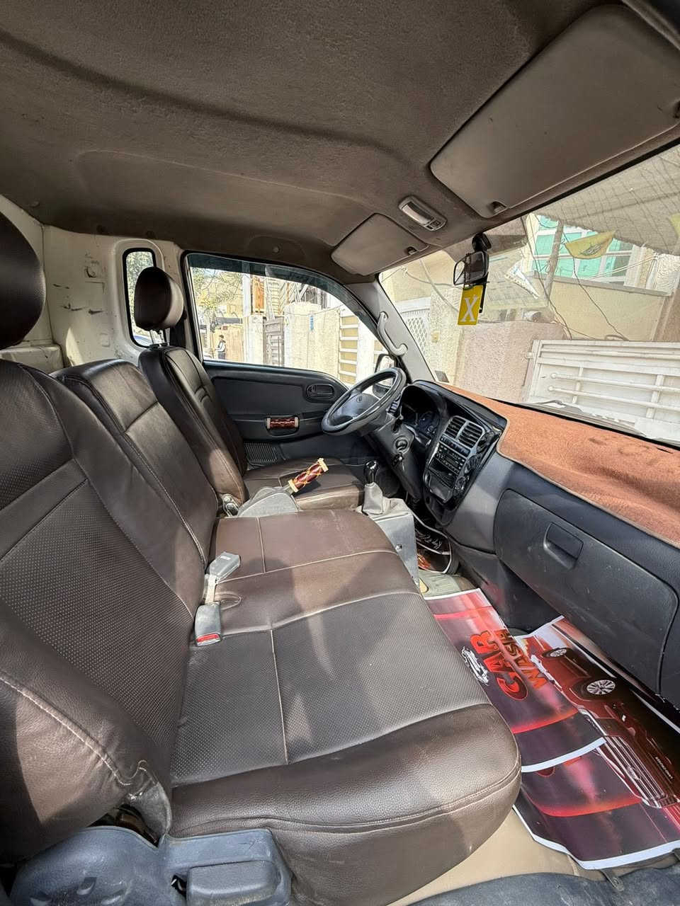 للبيع كيا فحل ٢٠١٢ 
السعر ١١٠ ورقة 
تخم تاير باتري جديد 
بيه بالربع الخلفي على كد شبر صبغ مال طخة خفيفة
بيه ونه بالاكسل خفيفه 
سياره حلوه وجاهزه 
مكان الدوره 
***********
