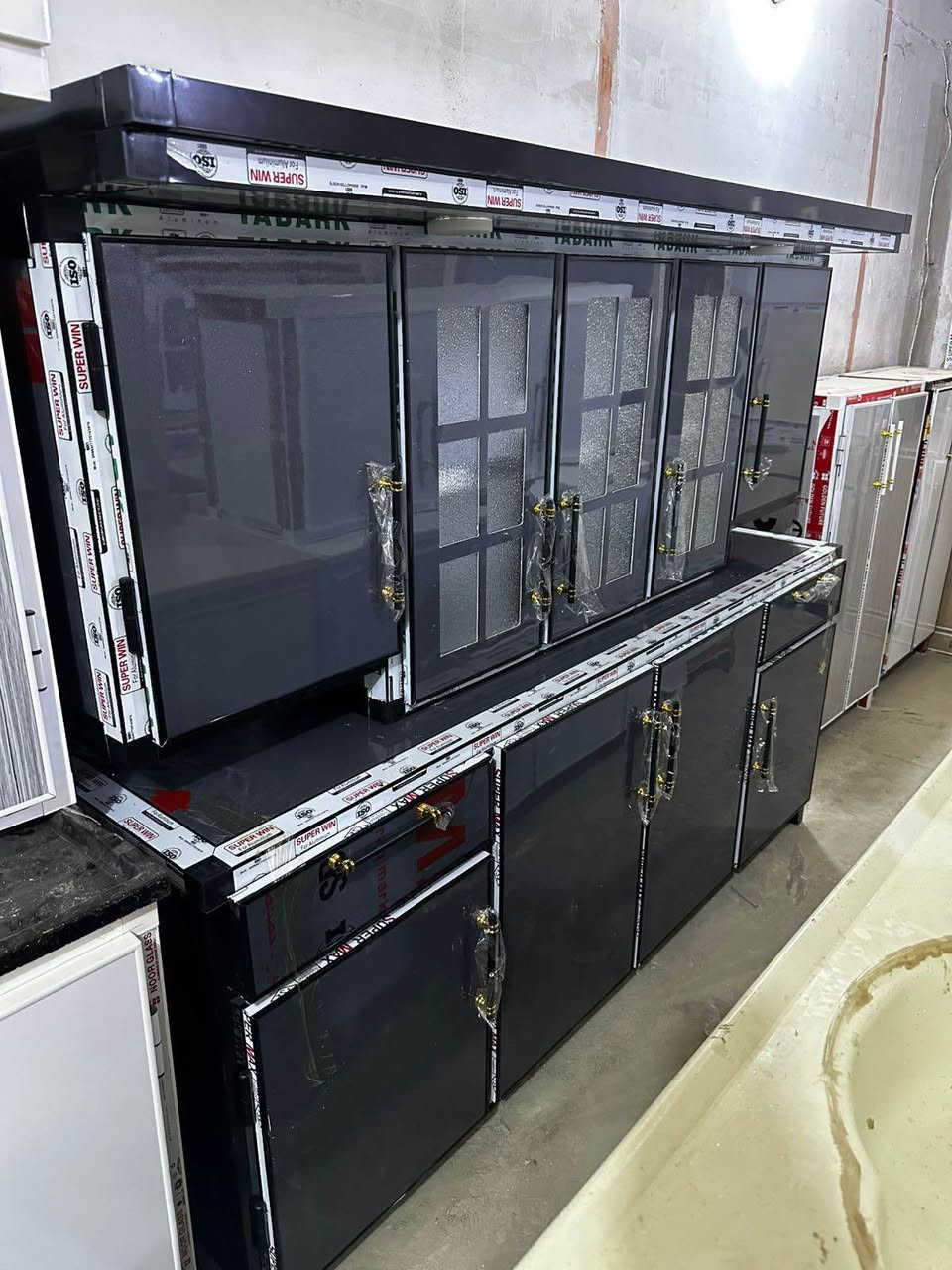 تخفيضات كاونترات مترين شرط شرط التزكام بليت واحد ملم نرماده حفر جرارات شفط نقش cnc تاج وكلوبات شغل درجه اولى ب400 واذا وياه سنك متر وربع مرمر ب600 يصير اللون حسب الطلب العنوان ناصريه شارع الاخلاص *********** ناصرية, ذي قار
