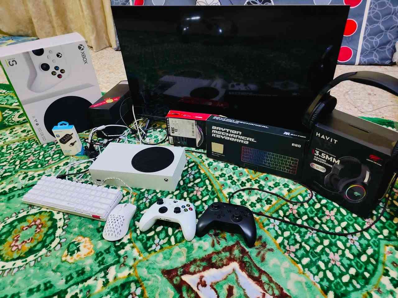 السلام عليكم سيت اب كامل للبيع♥️ الاجهزه كله ماركه ونضافه بشرط لوك وكل كراتينها موجوده
1_جهاز اكس بوكس سيريس  اس كامل ملحقاته وكارتونته جوستك الجهاز الاصليه
2_ شاشة حجم 32 سمارت انترنيت بعدهي بالايلون وضمان بيه سنتين 
_🎹 الكيبورد ميكانيكي: ماركة Baytion (Baytion Mechanical Keyboard)

3_🖱️ الماوس: ماركة Raiku (موديل G701 Luminous Gaming Mouse) 

4_🎧 السماعة: ماركة Havit (موديل HV-H2232d Gaming Headphone)
5_ يوبي اس 850 يشغل 10 دقايق
6_ تحويله USP بيه 4 منافذ ينربط بيه ماوس وكيبورد وشاحنه وسماعات الجهاز منزل بي لعبة مودرن 3 و gta وبي كيم باس شهر
♥️السعر (470)♥️ ا
 كلشي حاسبه بنص قيمه لئن اريد ابيعهن كلهن سوه يشهد الله الاجهزه كله ماخذه بالكراتين  وبعدهن جديدات بالعافيه ع ياخذهن 
العنوان _ الديوانيه


**إذا كنت صاحب هذا الإعلان وتريد حذفه لأي سبب، رجاءا أرسل رسالة إلى الدعم الفني**