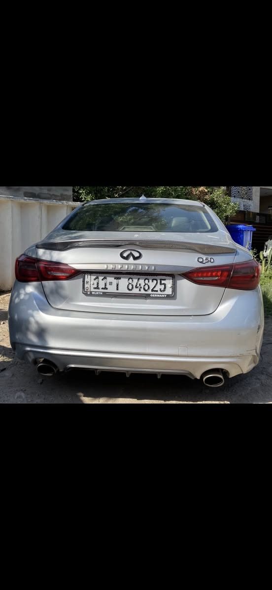 ---

*🚗 للبيع انفنتي Q50 2018 فول مواصفات*

*المواصفات:*
- *المحرك*: 3.0L V6 توين توربو 6 سلندر
- *اللون*: [رصاصي]
- *الدفع*: خلفي صاروخ 🚀🚀🚀

- *الممشى*: [105 ميل]
- *الرقم*: بغداد جديد انكليزي
- *السنوية*: جديدة
- *الحادث*: جاملغ ايمن امامي + صبغ صفحة السائق فقط كلير 

- *الكفالة*: مكفولة محرك وكير وشاصي

*المواصفات 😗
- فول مواصفات: فتحة سقف، 
بصمة ابواب وصندوك 
-بصمة تشغيل
- شاشتين فول تحكمات 
نظام صوت بوس، 
حساسات، 
كاميرا 360
- كراسي جلد،، داخلة مكفول زلغ مابي
- لايت زينون بلادي، تراكشن كنترول، 

5مودات قيادة نورمل ايكو سبورت وثلوج وباقي التفاصيل

*الصرف والادامة:*
- ادامة كاملة مسويها تايرات 
- تيربوات جديدة 
- منظومة ماء كاملة جديدة
- كلشي بالسيارة جديد ومبدل، اصعد  واطلع

*السعر*: 128 ورقة 
قابل للتفاوض البسيط 

*المكان*: بغداد  
*للاستفسار*: [*********** ] - اتصال وواتساب  
اللي يجي يفحص ويتدلل، السيارة نظيفة وتستاهل.

نقص فقط شباك امامية بي كسر
