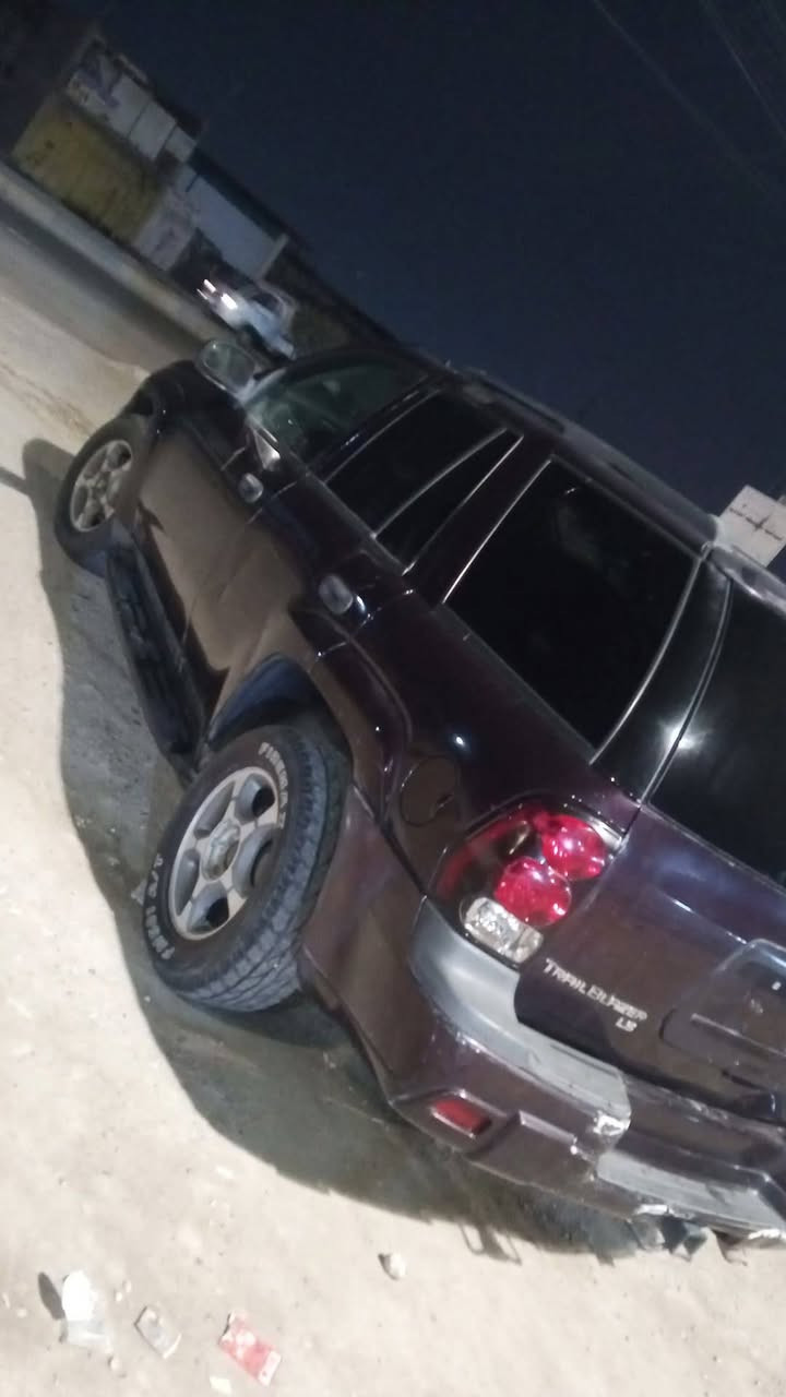 سلام عليكم بلايزر موديل 2008 مآل مزاد وزارة الداخلية تترقم بكانها بغداد حي نصر سياره كفاله مابيها صبغ كير مكينه بلادي ***********
