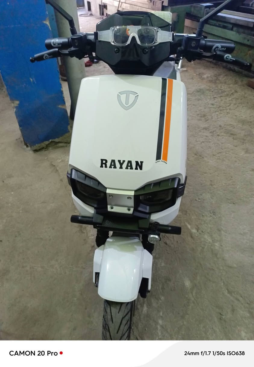 سلام عليكم 
دراجه شحن الريان بصمتين صارلها 4اشهر يمي كلش نضيفه الشراي يتصل وبعيوني ***********
