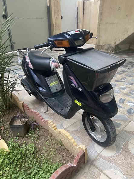 ماطور بزون للبيع 
محرك مامفتوح 
مابي صوت لاكسن ولا ونه 
معدل جوه ٦٠ 
سلف شغال 
سعر ٣٧٥ وبي مجال شي قليل 
رقم ***********
