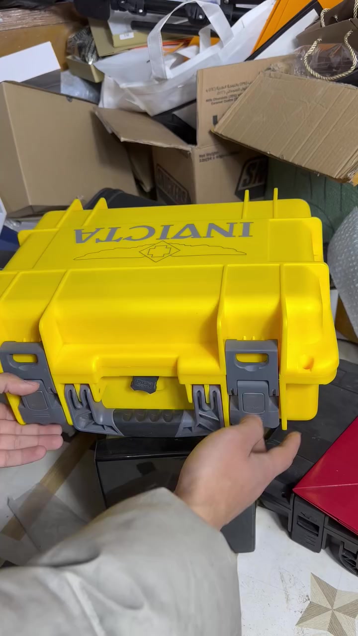 انفكتا سويسري اصلي
جديد غير مستخدم 
متوفر قطعتين اوتو ولبقيه كوارتز 
موديلات مميزه وراقيه


**إذا كنت صاحب هذا الإعلان وتريد حذفه لأي سبب، رجاءا أرسل رسالة إلى الدعم الفني**