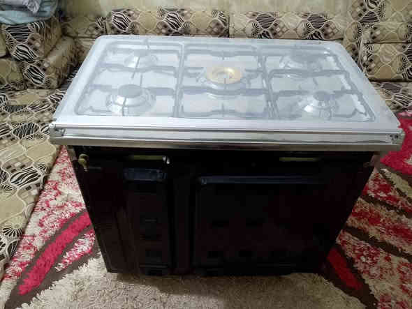 طباخDinka مصري خمس عيون وفرن نار زركه.المكان كربلاء -حي النضال.سعر200.📞*********** كربلاء
